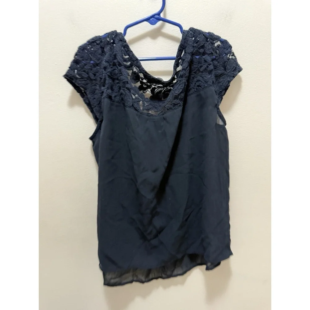 Abercrombie Kids XL Top Bundle (3) – Black‎ Studded, Blue Lace, White Floral Lot